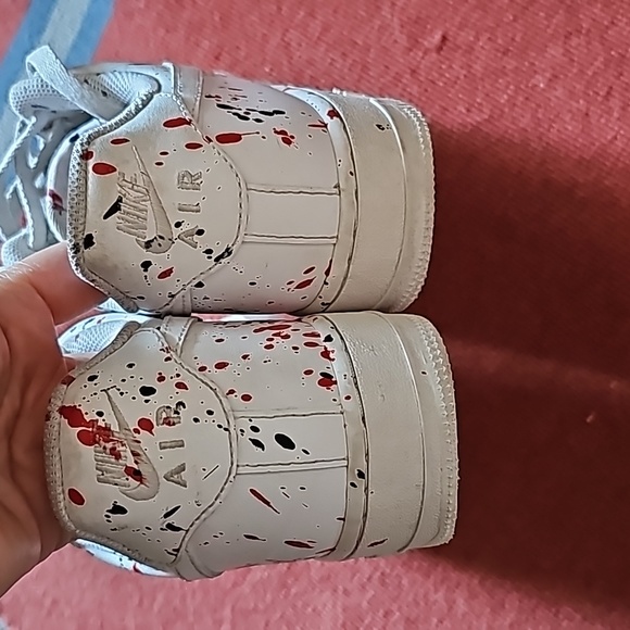 AWESOME CUSTOM BLACK AND RED SPLATTER NIKE AIR FORCE 1 SHOES - Picture 4 of 11